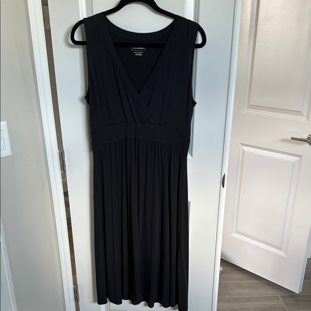 Lands' End ax M Navy BlueSleeveless V-Neck Midi Sundress excellent condition